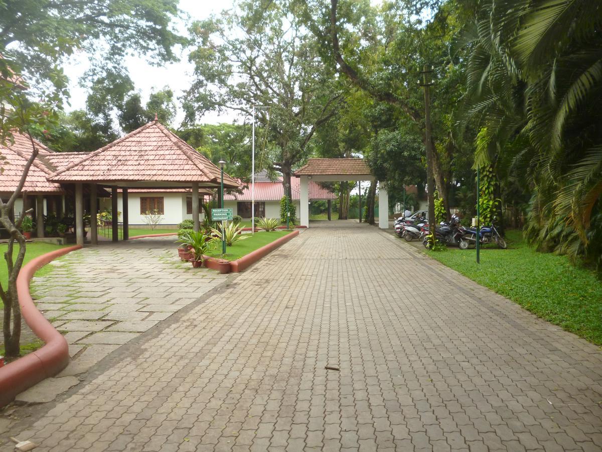 Ktdc Kumarakom Gateway Resort Alappuzha Luaran gambar