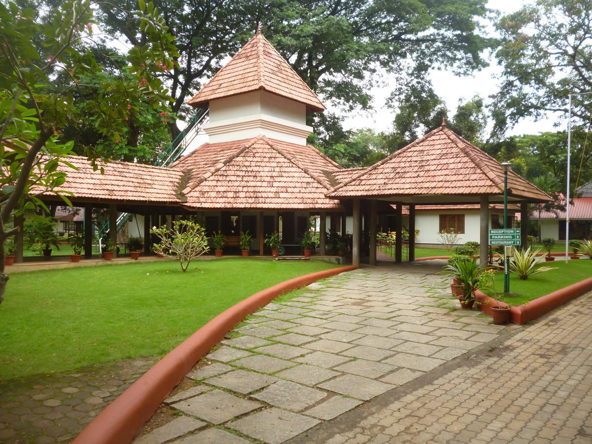 Ktdc Kumarakom Gateway Resort Alappuzha Luaran gambar
