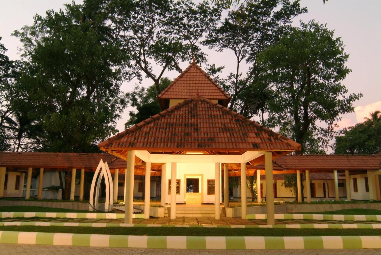 Ktdc Kumarakom Gateway Resort Alappuzha Luaran gambar